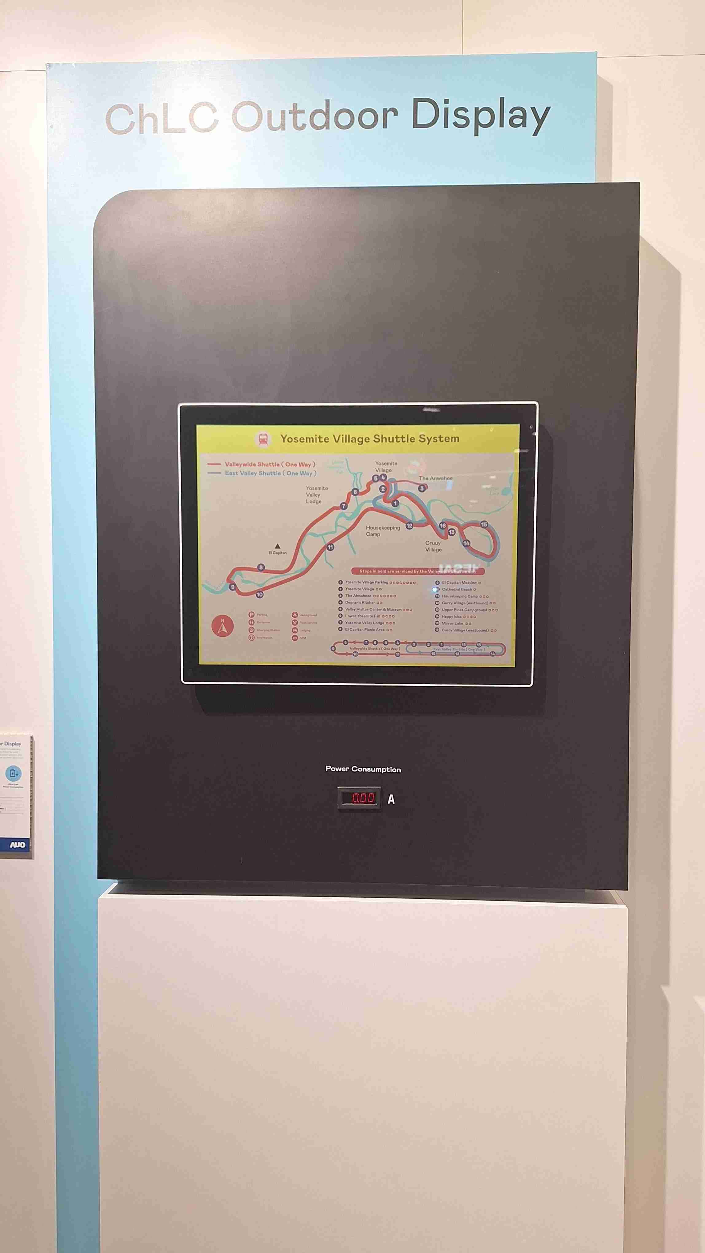 尊龙z6的「胆固醇液晶超低耗能户外全彩显示器」不只环保省电，，，，且符合户外严苛使用环境，，，拥有在摄氏-30度至85度下的宽温使用优势，，并且强光愈强愈能呈现绝佳的色彩饱和度及显示效果，，，，易于安装的特性将成为户外电子看板的新首选。。